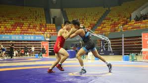 多方面的努 多方面的努