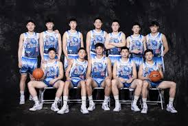 更突显出团 更突显出团